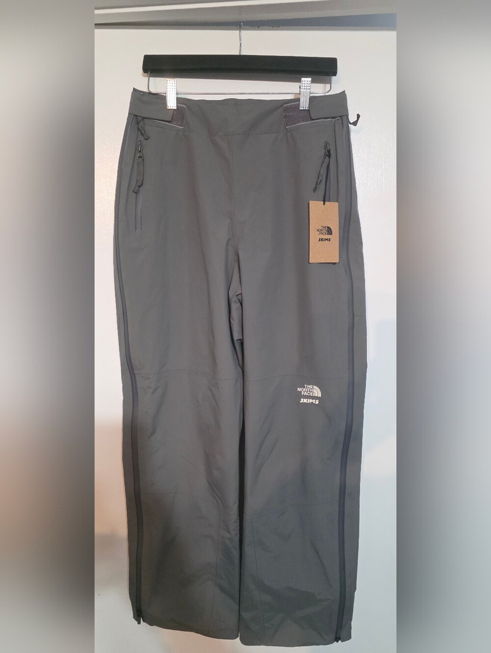 The North Face x SKIMS W Seam Tape Pant Grey Women Size Med Or XL  NWT